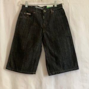 A black jeans short